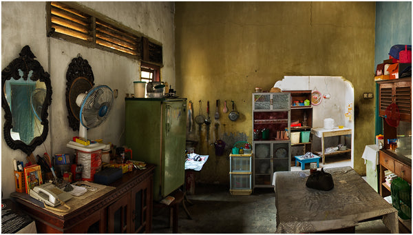 Still life photographs can be just anything that doesn’t move. An Old Home,Indonesia. (24mm lens, 1/60sec. f/2.8, ISO1250)