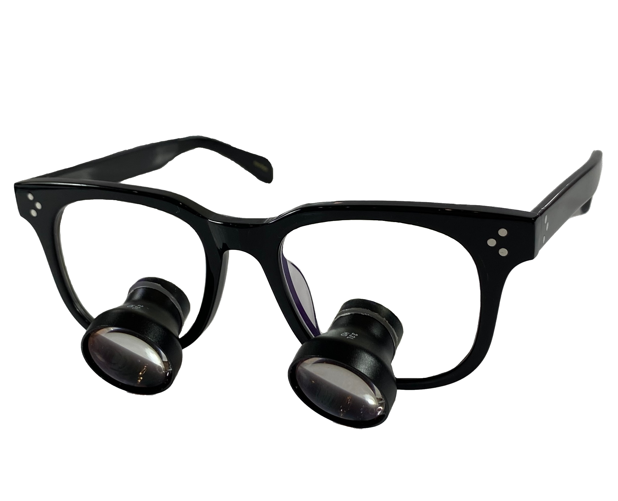 Our ready-made side shield ttl loupe frames are great for splash protection, every dentists favorite. These frames offer side protection and are light weight.