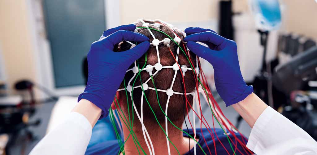 Gehirnwellenmessung bei der Polysomnographie (PSG) im Schlaflabor