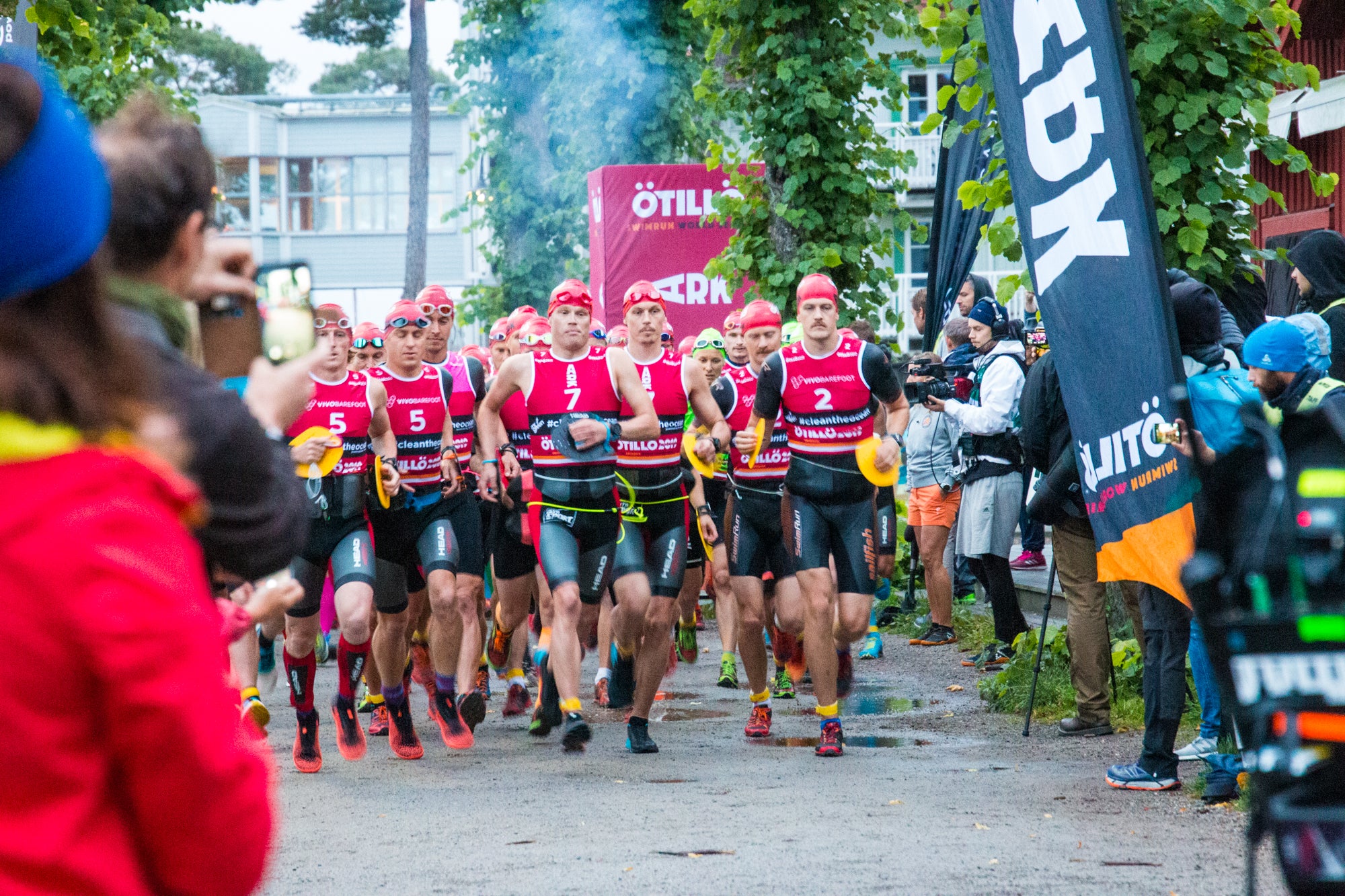 They're off! ÖTILLÖ Swimrun World Championship 2019