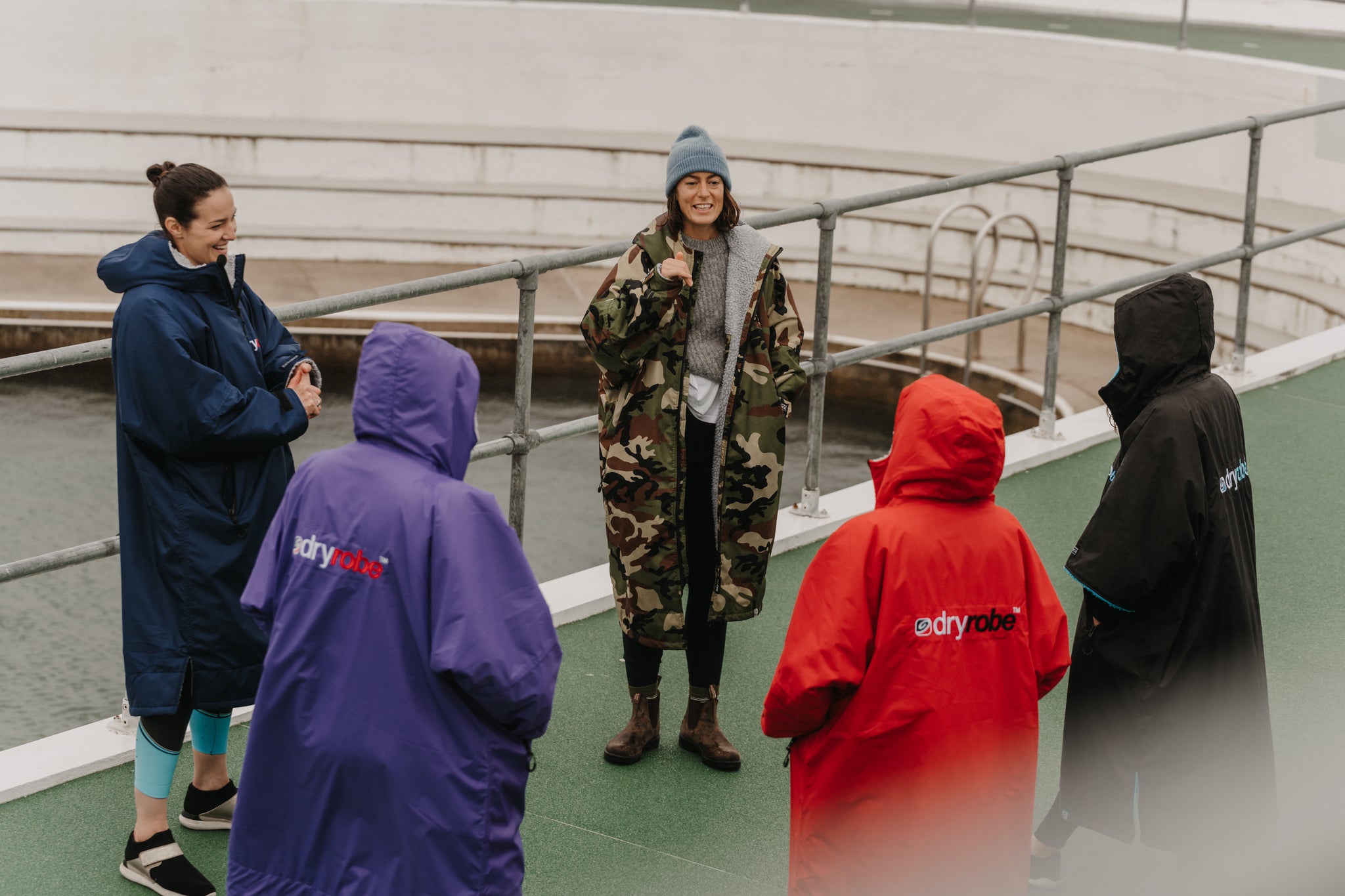 Keri-anne Payne speaking to a group of swimmers before the coaching session