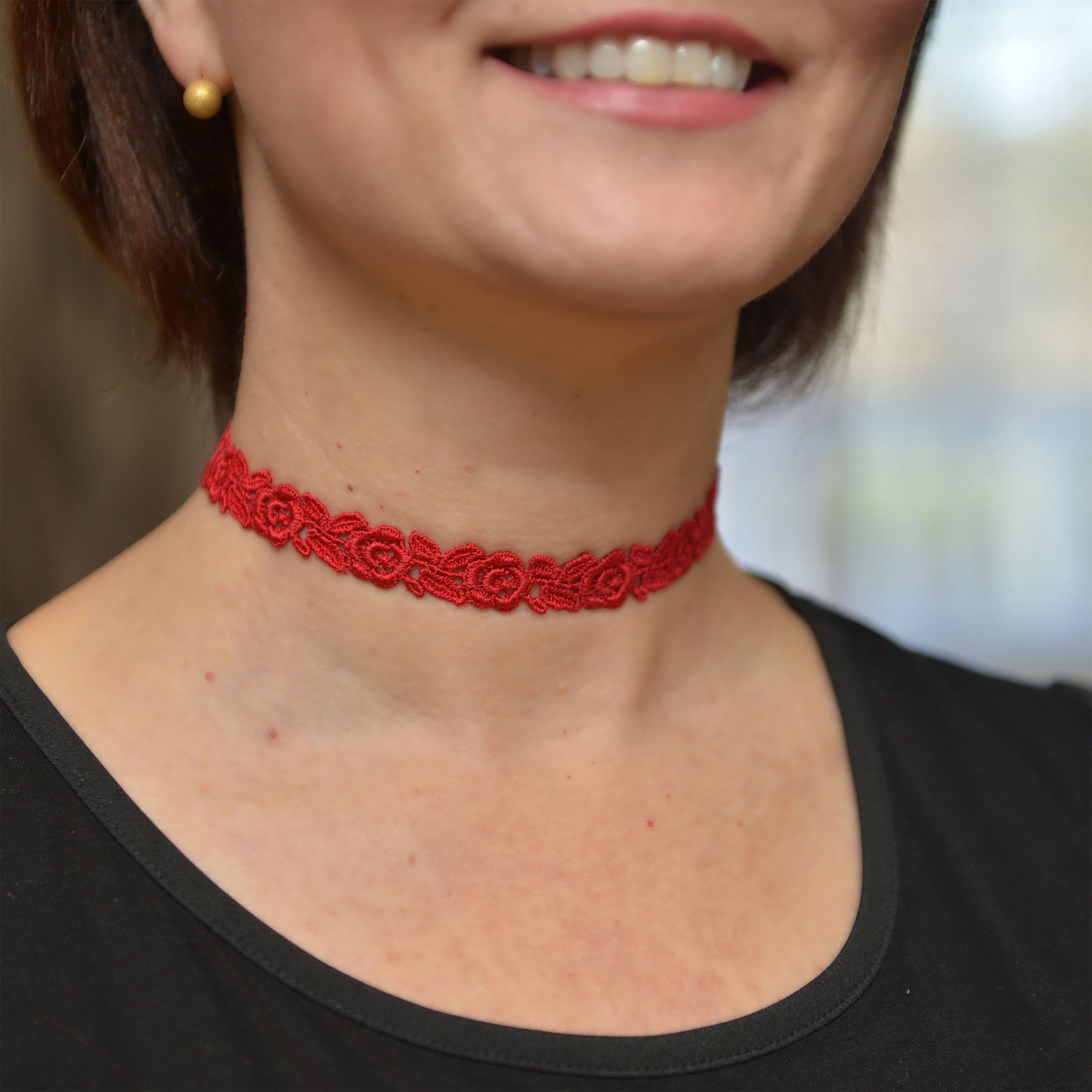 red rose choker necklace