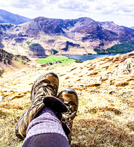 boots and socks mistake to avoid when hiking