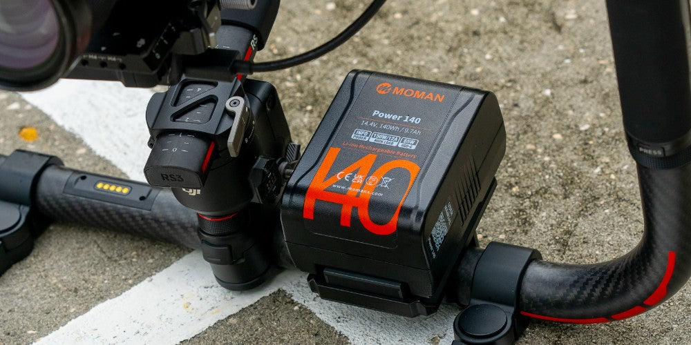 With the budget v mount battery plate, it's easy to fix Moman Power 140 battery for GH5, GH6, S5 on your rods of videography setup.