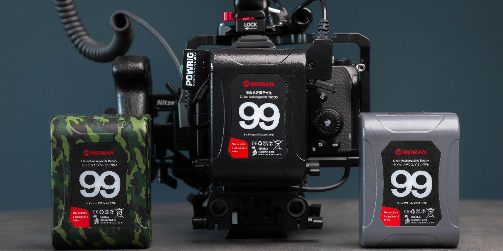 Moman Power 99 has a compact size and light weight that can be perfectly installed on your camera setup.