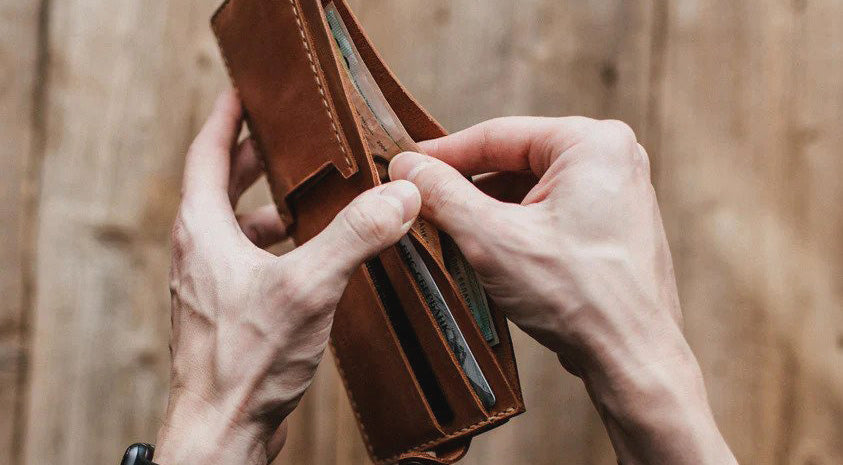 Guitar Pick Wallet, Full Grain Leather, Compact Wallet