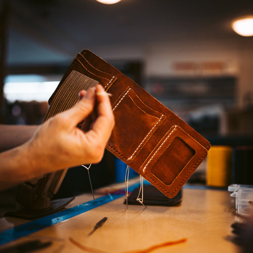 What Are the Ideal Dimensions of a Wallet Sized Photo? - Popov Leather®