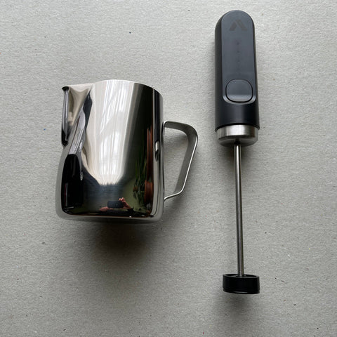 Subminimal V2 Nano Foamer Milk frother Coffee textured milk 