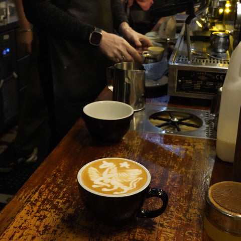 Manchester Press Cafe Melbourne CBD Coffee Laneway Hidden Gem Öffnungszeiten Basic Barista Australia Melbourne Coffee Tin Man Coffee Roaster Ona Coffee Roasters Melbourne