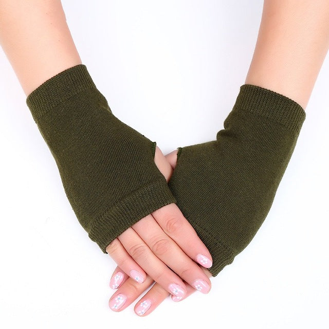 ladies fingerless mittens