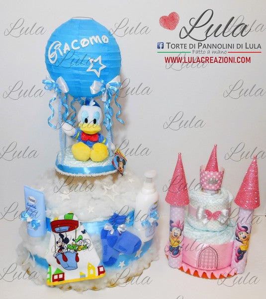 torte di pannolini pampers lula creazioni belle idea regalo nascita battesimo baby shower maschio femmina particolare utile spedizioni italia milano roma napoli mongolfiera grande con peluche paperino e regalini, bavaglino, prodotti igiene e castello principessa minnie