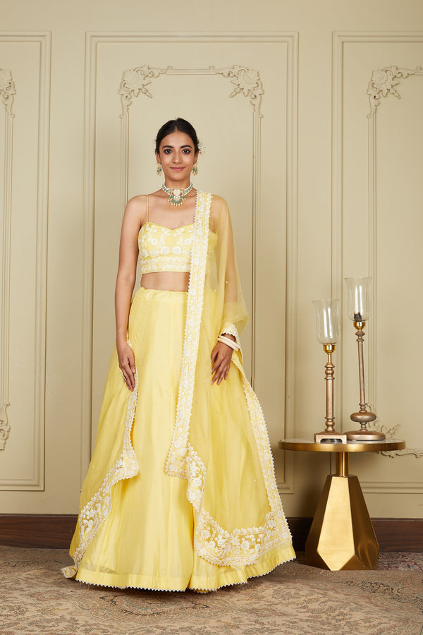 Erica Fernandes Is A Sight To Behold In Bright Yellow Lehenga-Choli Set-  See Her Beautiful Pics