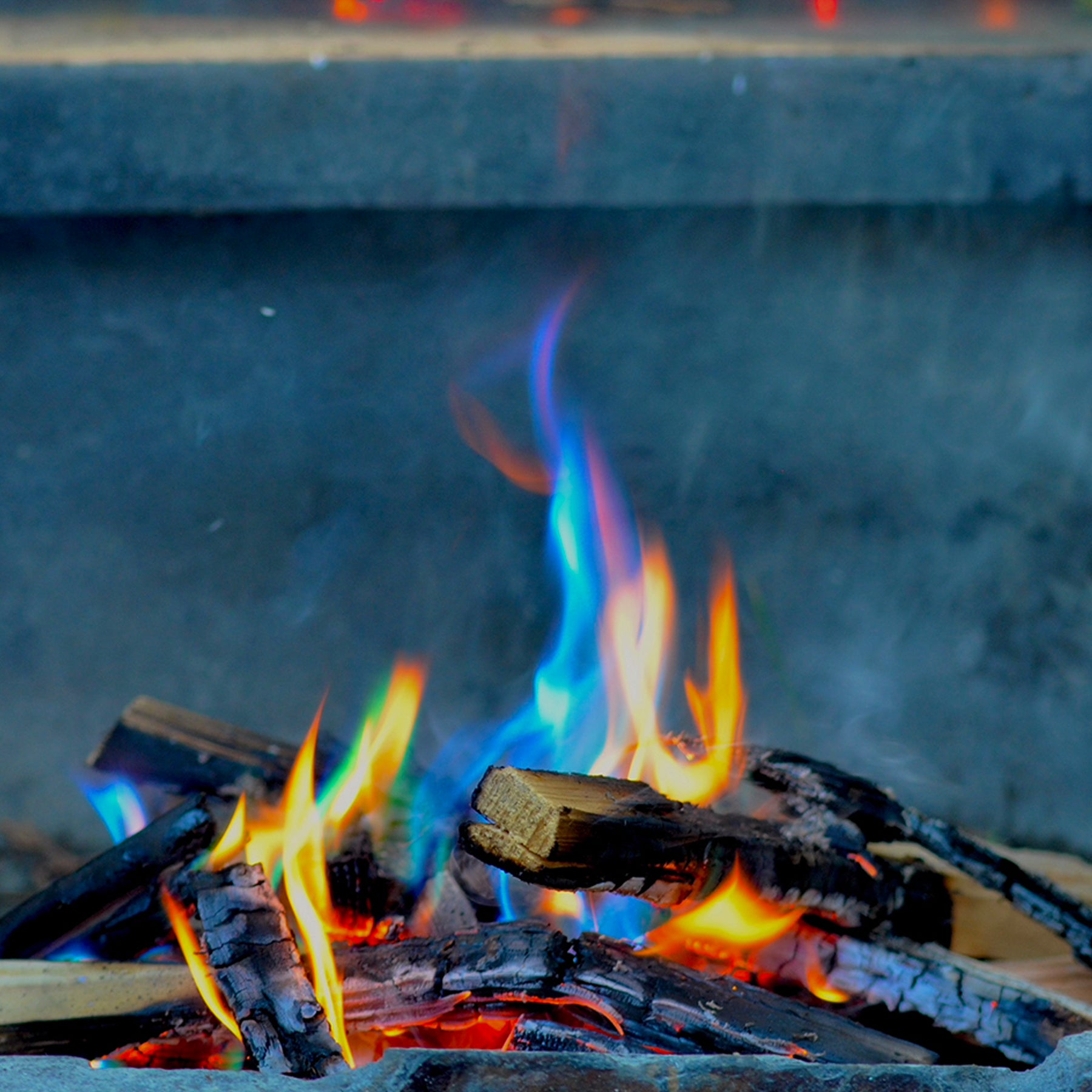 Magic Yule Logs Rainbow Flames (Bundle of 3) - TOPS Malibu