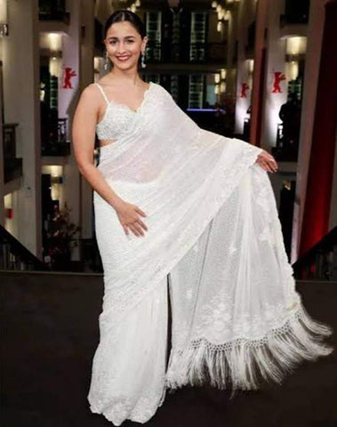 5 Female Actors who looked like a dream in a white saree – Chickpet Sarees