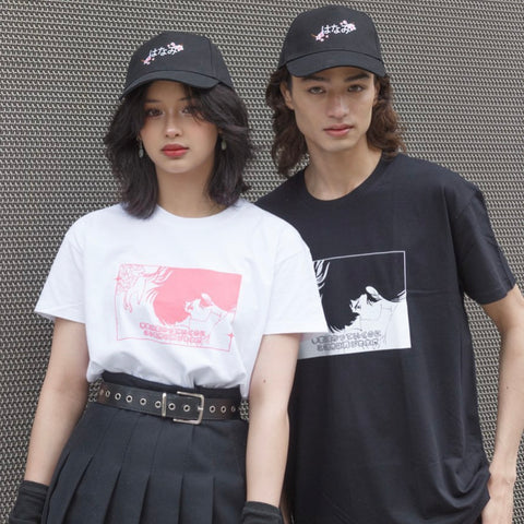 One male and one female model in kaomoji's Hanami collection