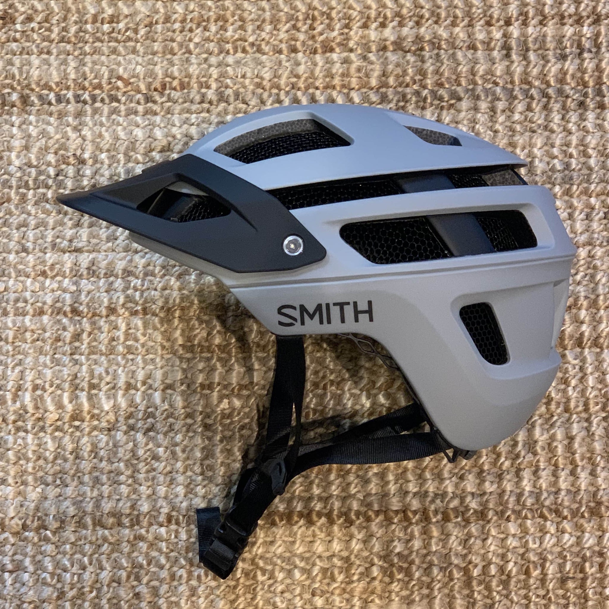 上質で快適 SMITH Forefront2 サイズM MTB用ヘルメット マウンテン