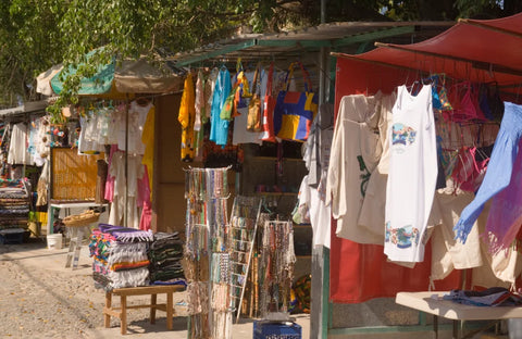 5 วิธีจัดร้านเสื้อผ้าตลาดนัดให้น่าสนใจ