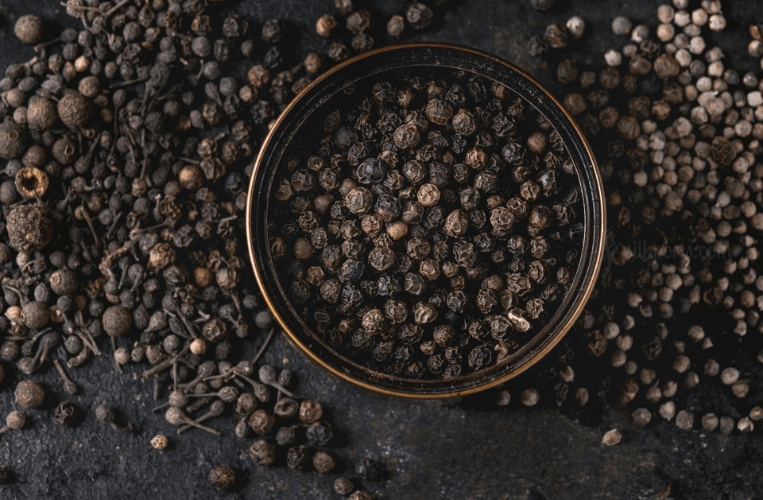 Where to Buy the Best Whole Black Peppercorns Online