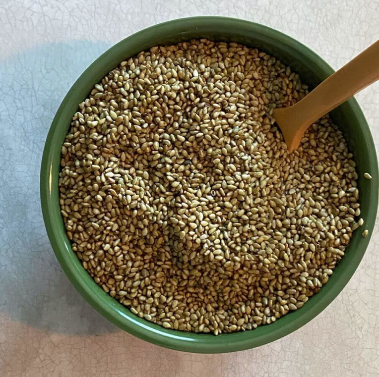 Roasted Sesame Seeds Flavored With Wasabi 