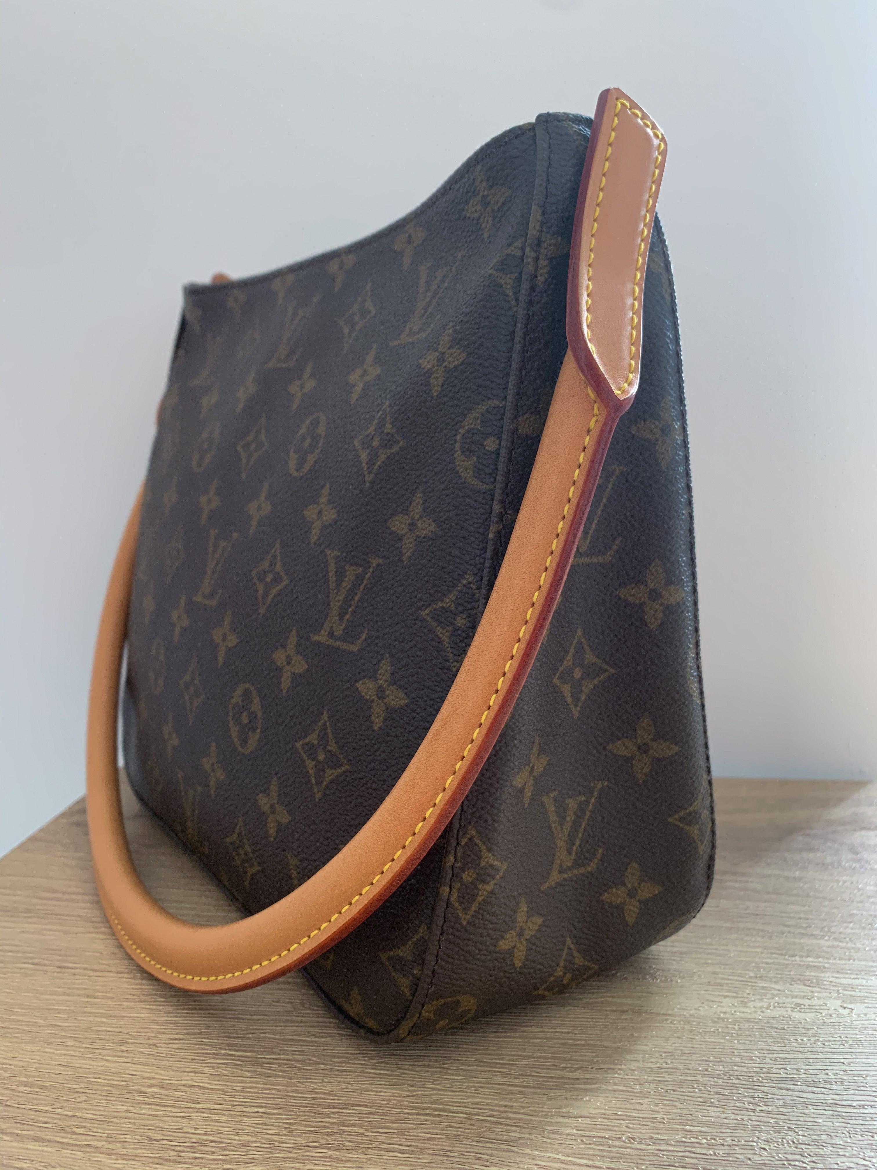 Louis Vuitton Looping Mm Crossbody