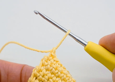 How to fasten off yarn in crochet