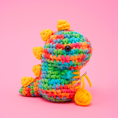  Crochet Kit for Kids Adults and Beginners, Learn to Crochet  with Crochet Animal Kit for Beginners, Complete Crochet Dinosaur Stater  Kits with Step-by-Step Video Tutorials and Instructions-Stegosaurus