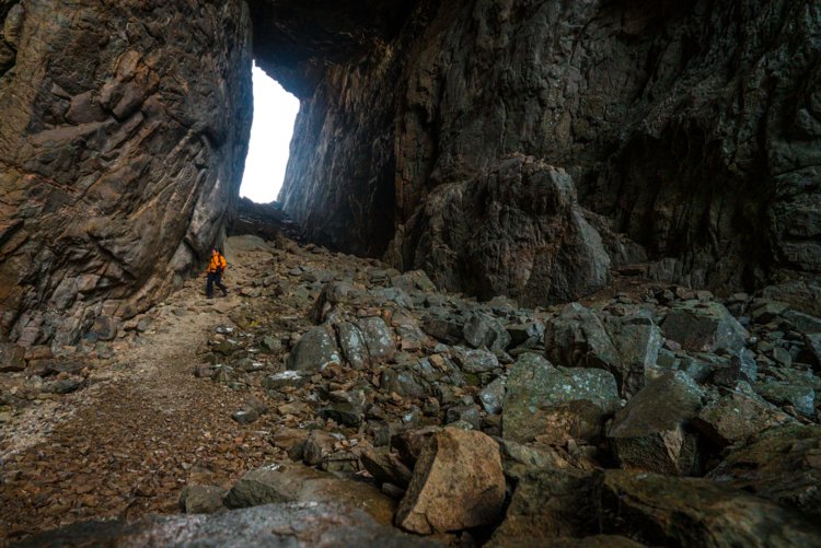 Jeg skjønner godt at dette blir kalt "Naturens katedral", for jeg fikk faktisk følelsen av å være i en katedral. Det var som å være i et stort, åpent rom med god gjenklang etter en hver lyd.