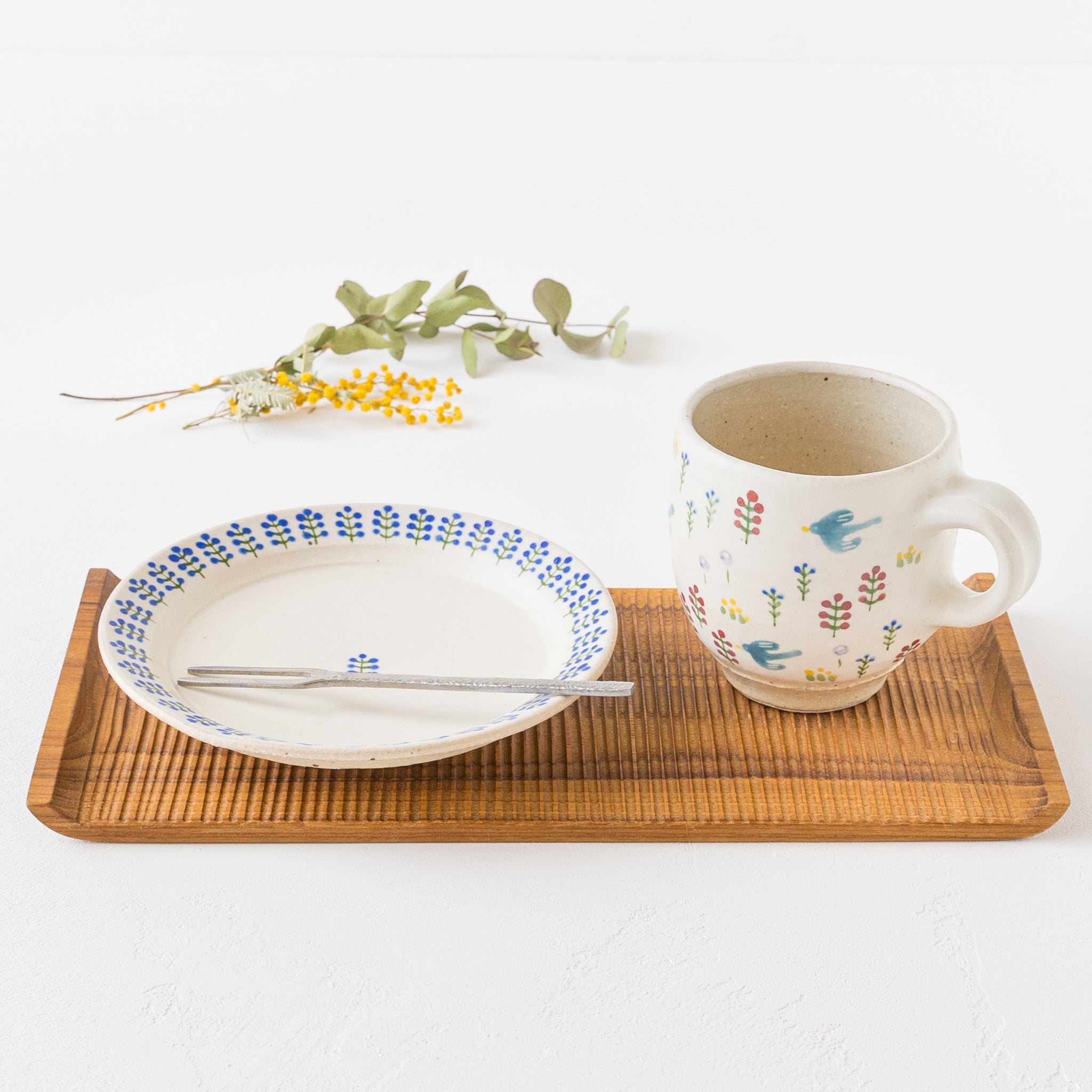 Akane Suzuki's tableware perfect for snacks