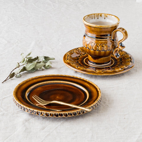 Ruriame Koubou's plate dish candy glaze and cup & saucer