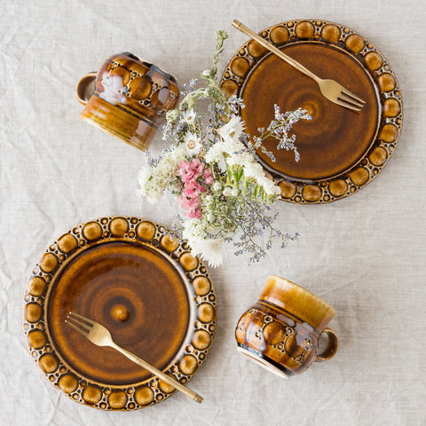 Ruriame Kobo's Bread Plate and Magame Glaze