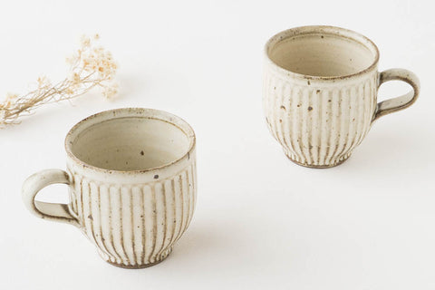 A mug cup that feels the warmth of the kururi kiln