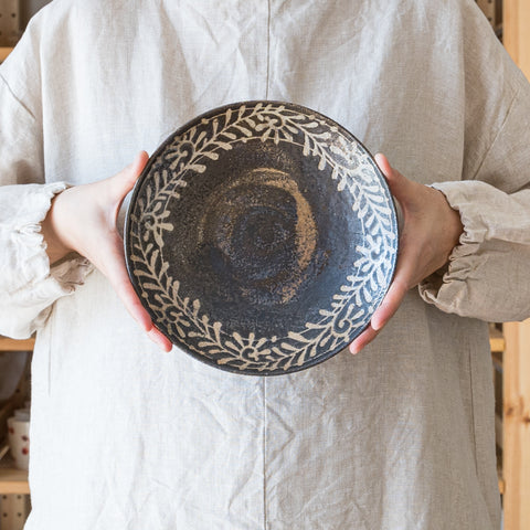 Nobufumi Watanabe's waxless 7-inch plate with a lovely flower pattern