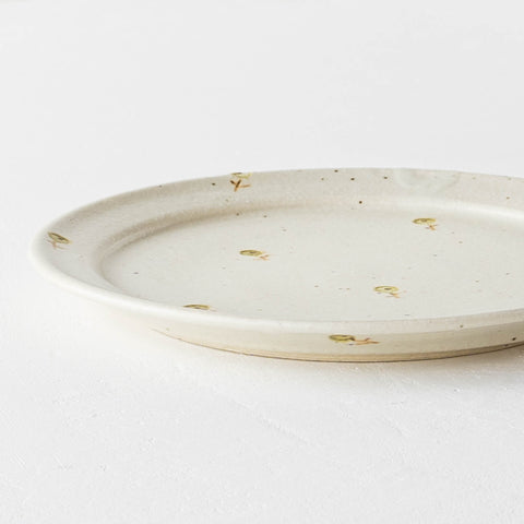 Haruko Harada's 7 inch rim plate flower