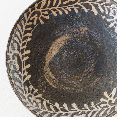 Nobufumi Watanabe's 7-inch plate with a lovely waxed flower pattern