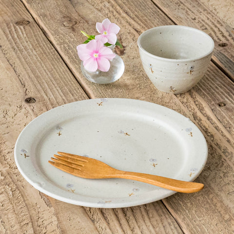 Haruko Harada's free cup and 7 inch rim plate flower