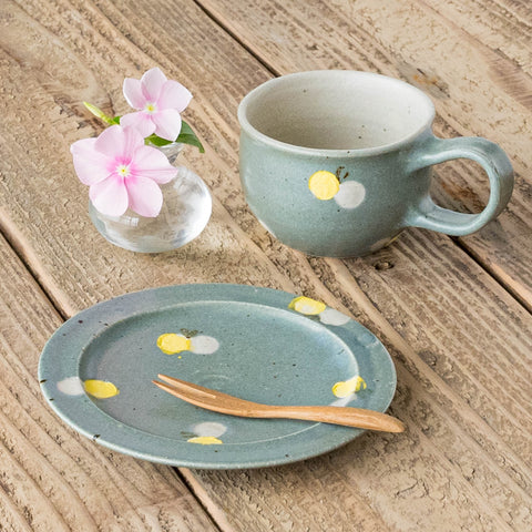 Haruko Harada's 5 inch rim plate and mug