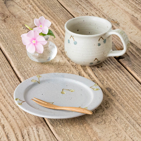 Haruko Harada's 5 inch rim plate and mug