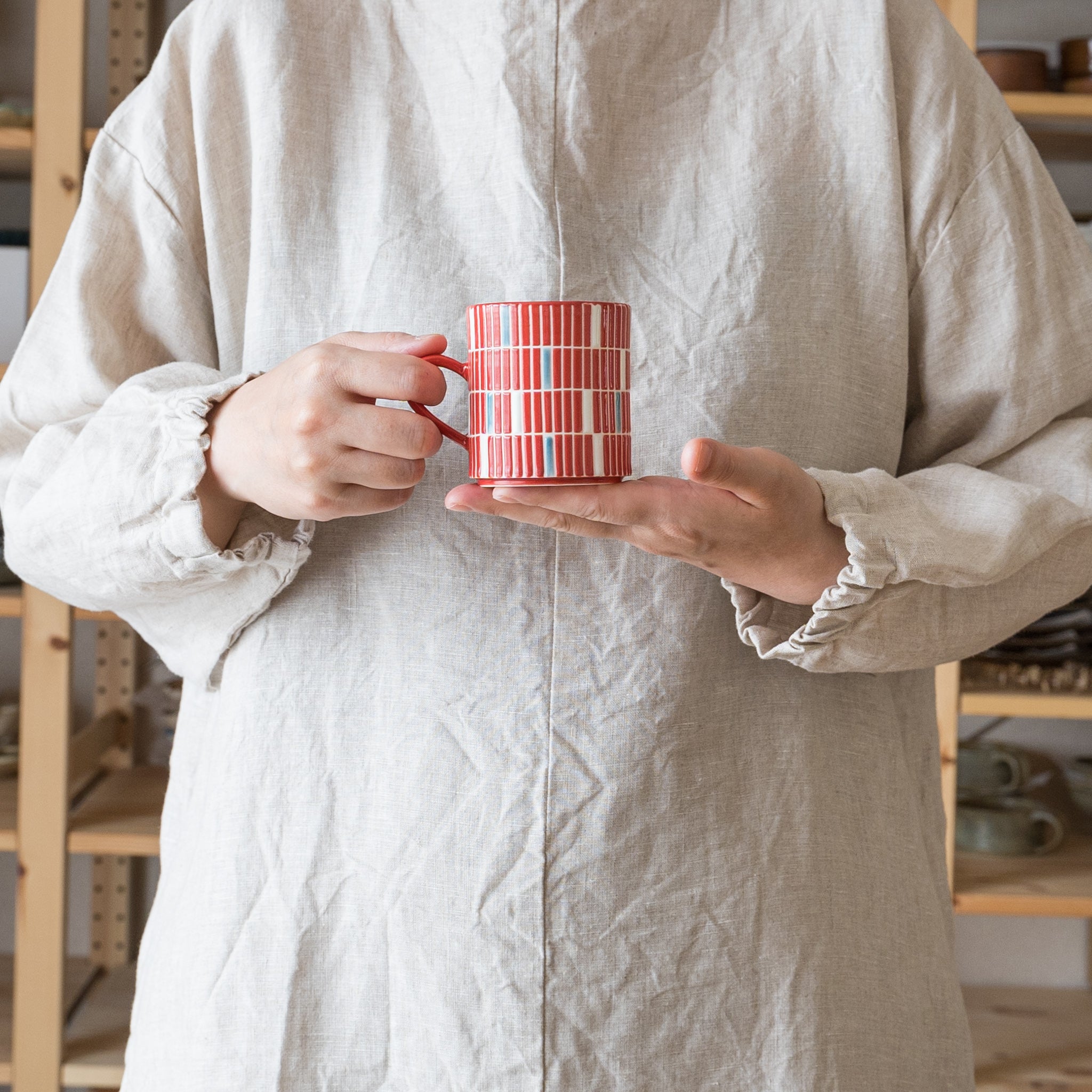 Yukari Nakagawa's mug with a stylish mosaic tile pattern