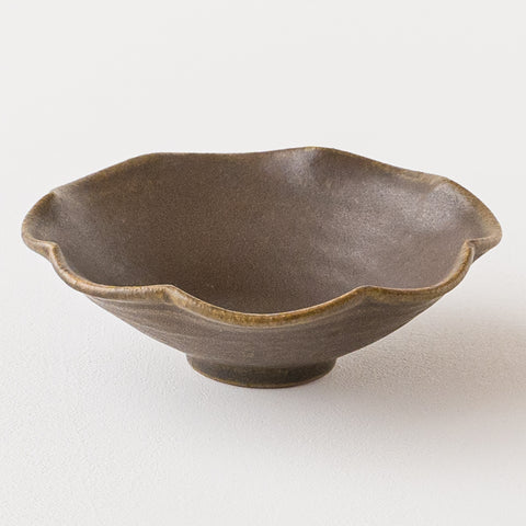 Furuya pottery rust glaze wreath flower small bowl