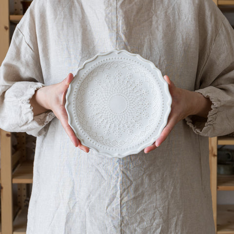 わかさま陶芸のフレンチレース皿20cm白