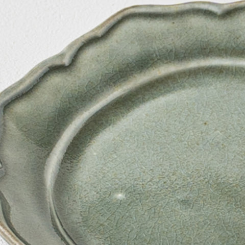 ヨーロッパアンティークのようなわかさま陶芸のフリル皿