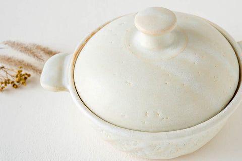 笠原良子の白色の土鍋