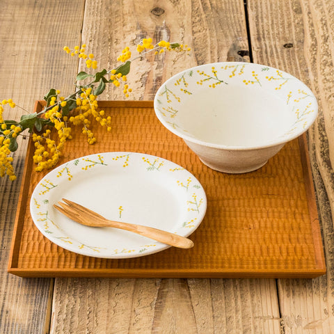 Shinonome kiln Suzuki Akane's rim plate and rim medium bowl mimosa