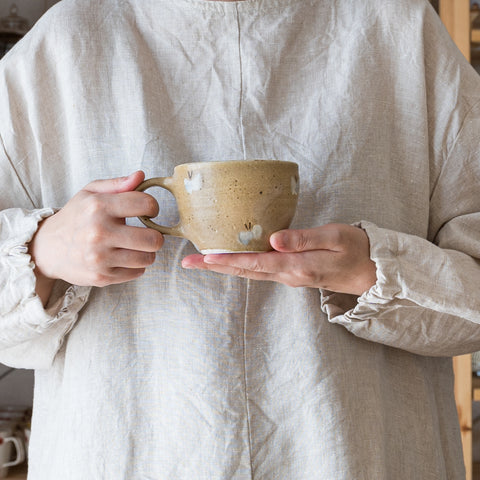 Haruko Harada's mug with a nice gentle texture