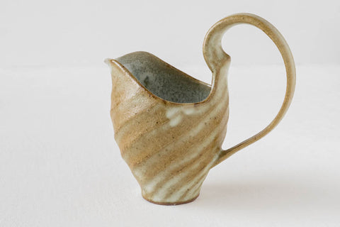 Ryoko Kasahara's jug white glaze shinogi