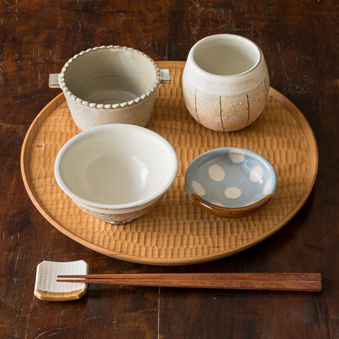 Hiromi Oka's cocotte plate, easy to combine with other tableware