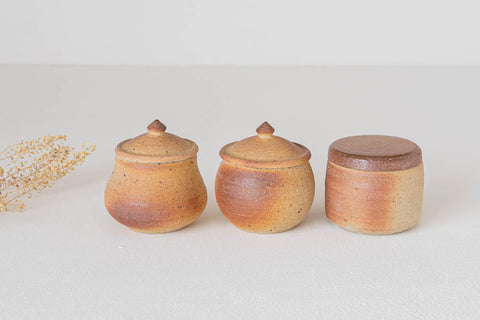 川尻製陶所の丸壺