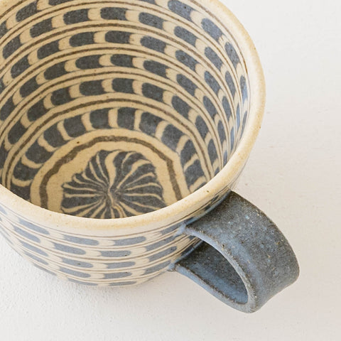 Hanako Sakashita's mug quail pattern indigo