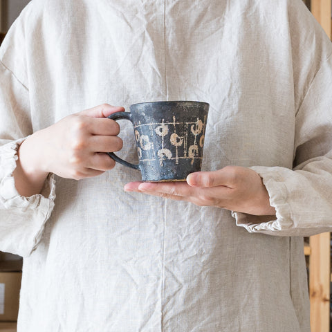 Mr. Nobufumi Watanabe's waxless mug with a lovely mochi flower pattern