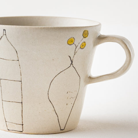 Asako Okamura's mimosa x vase mug